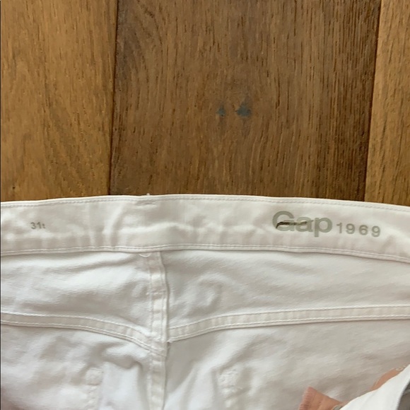 GAP 1969 White Jeans - Picture 2 of 3